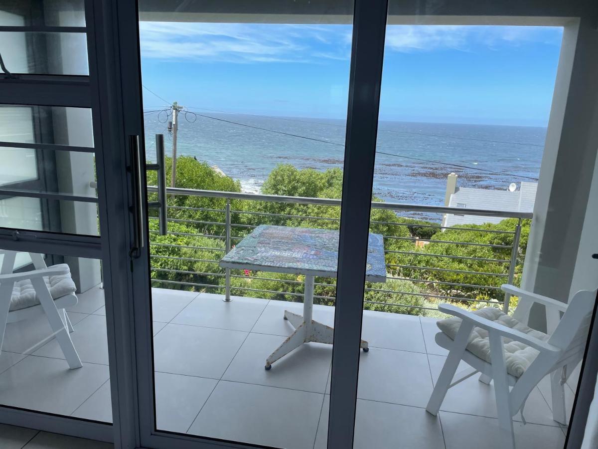 Vermont Hermanus - Views, Sunny, Right On The Sea Exterior photo