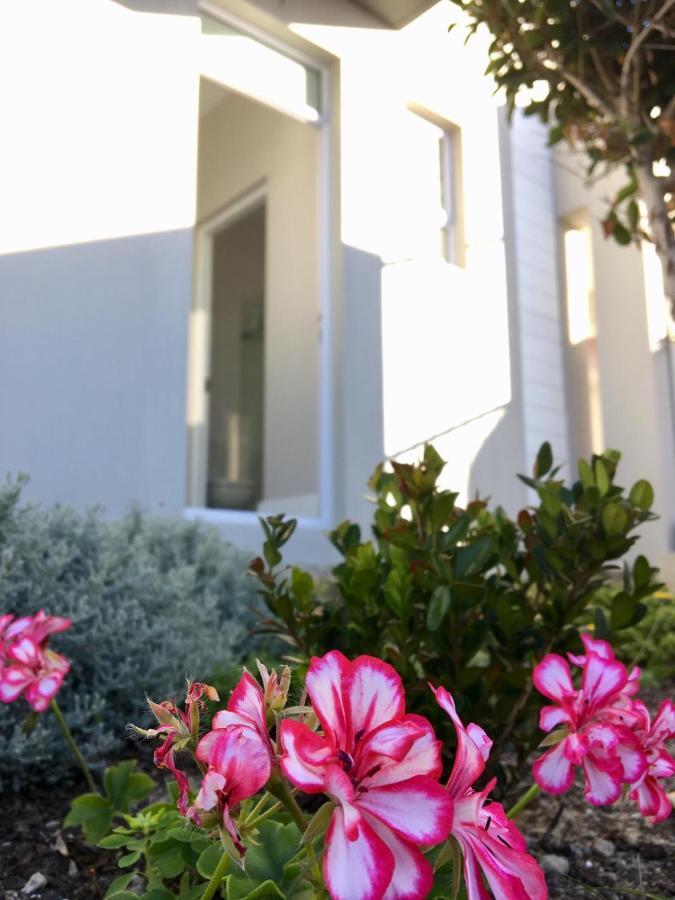 Vermont Hermanus - Views, Sunny, Right On The Sea Exterior photo